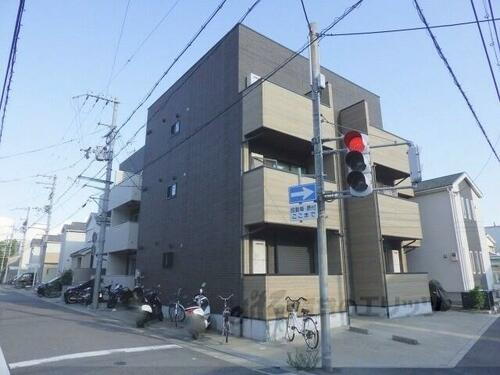 プランタン尼崎 3階建