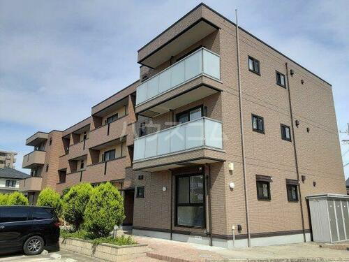 セレニティ　Ⅲ 3階建
