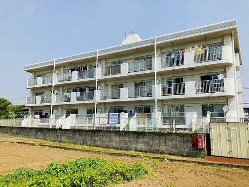 ガーデンハイツ松岡 3階建