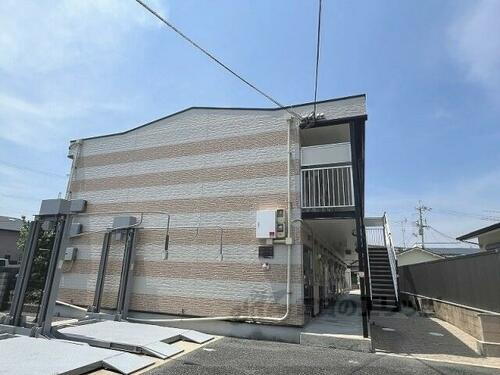 兵庫県伊丹市森本２丁目 築19年9ヶ月 2階建