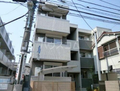 東京都渋谷区本町６丁目 3階建