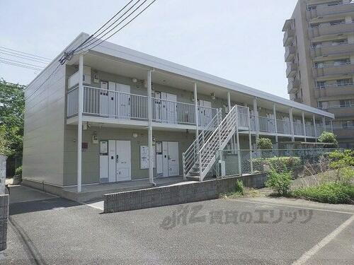 兵庫県尼崎市長洲東通３丁目 2階建
