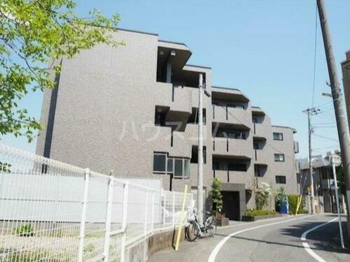 ルーブル中野弥生町 地上4階地下1階建