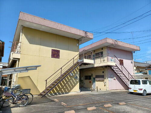 三重県松阪市駅部田町 2階建