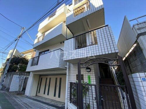 ドームヒダノ 地上3階地下1階建