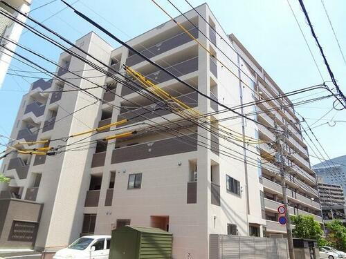 ベルモンターニュ 6階建