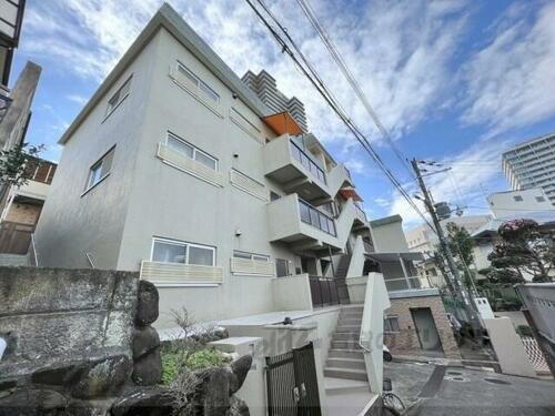 大阪府枚方市香里園町 5階建