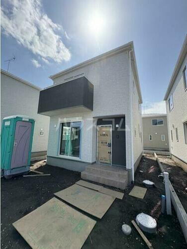 埼玉県桶川市坂田東２丁目 2階建