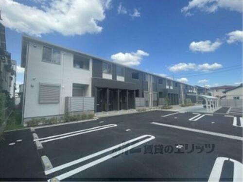 大阪府東大阪市若江北町２丁目  2階建