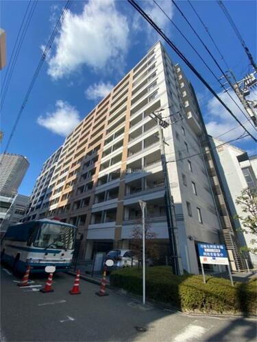 大阪府大阪市西区靱本町３丁目 13階建