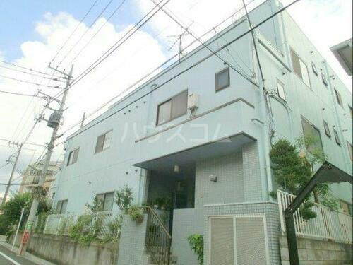 東京都世田谷区経堂５丁目 3階建