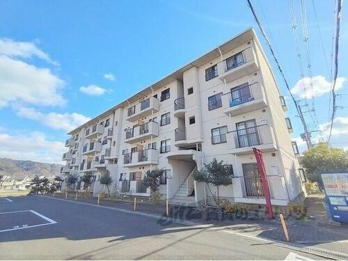 京都府亀岡市篠町柏原中又 4階建 築31年5ヶ月