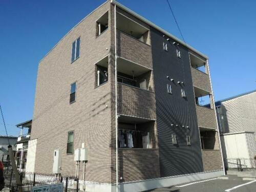 静岡県富士市荒田島 築12年11ヶ月 3階建