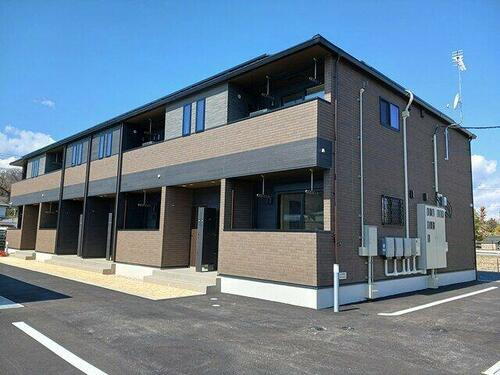 栃木県鹿沼市戸張町 2階建