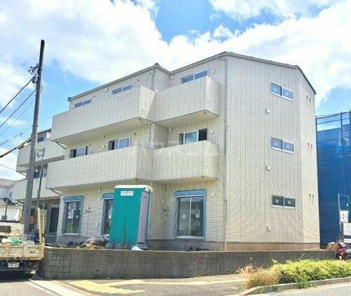 千葉県柏市船戸１丁目 3階建 