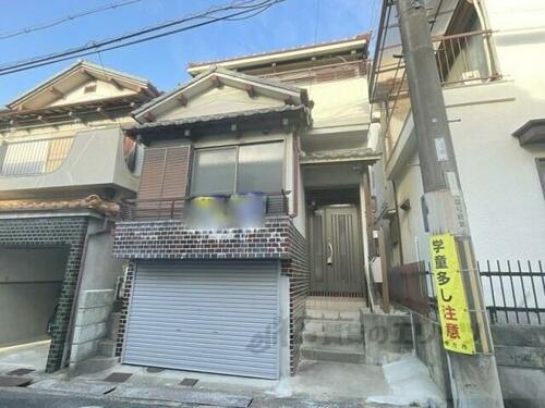 大阪府枚方市藤阪元町３丁目 築43年12ヶ月 3階建