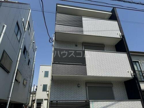 東京都荒川区西日暮里３丁目 3階建 