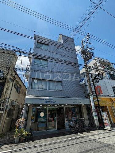 東京都文京区千駄木３丁目 4階建
