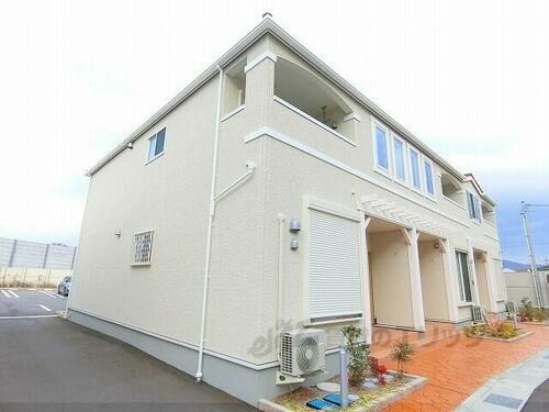 滋賀県東近江市尻無町 2階建 築3年10ヶ月