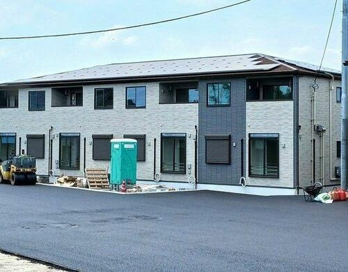 群馬県藤岡市下戸塚 2階建