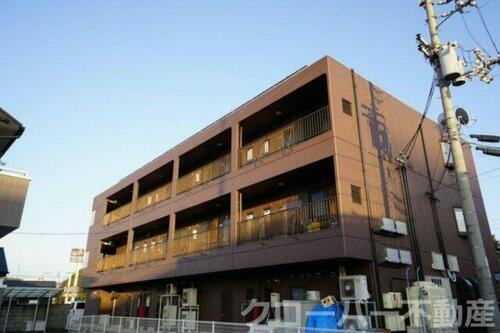 香川県綾歌郡宇多津町浜八番丁 3階建 築31年6ヶ月
