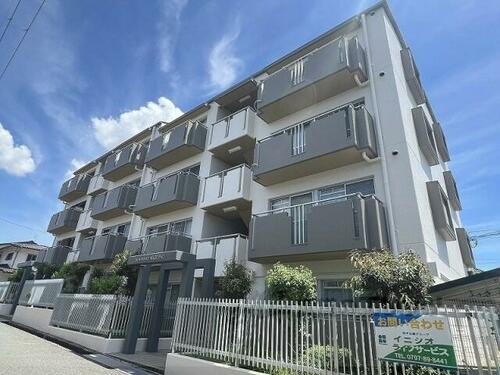 兵庫県伊丹市瑞穂町１丁目 築37年8ヶ月 4階建