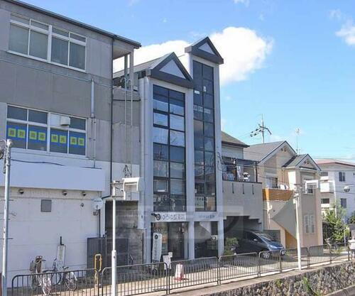 京都府京都市伏見区墨染町 3階建