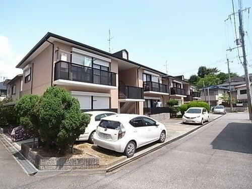 クレアーレ仁川 2階建