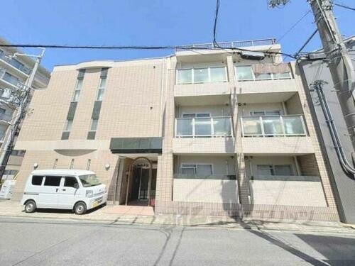 京都府京都市右京区西院春栄町 築34年11ヶ月 3階建