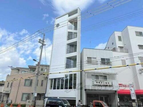 京都府京都市中京区壬生坊城町  6階建