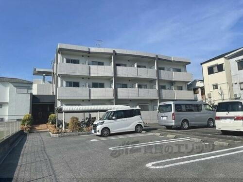 大阪府四條畷市岡山５丁目 築14年11ヶ月 3階建