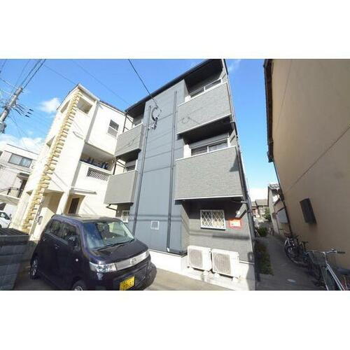 福岡県福岡市東区箱崎２丁目 2階建 築15年