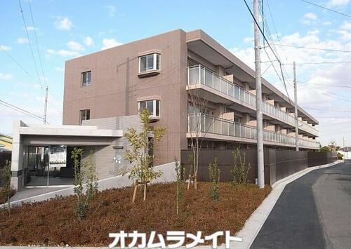 アーペブローネ上志津 3階建