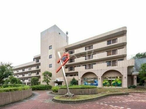 アーバンパーク三ッ池公園Ｓ棟 6階建