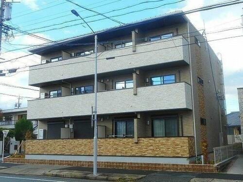 愛知県名古屋市中村区烏森町７丁目 3階建