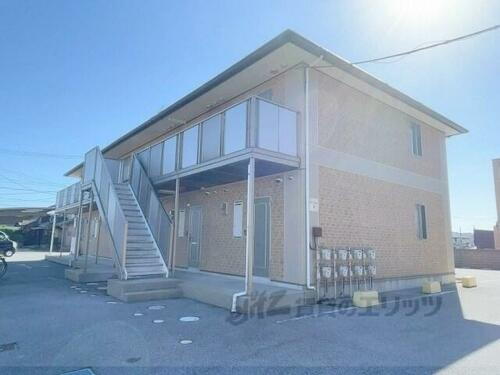 滋賀県犬上郡豊郷町大字下枝 賃貸アパート