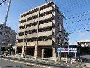 愛知県名古屋市名東区社口２丁目 6階建
