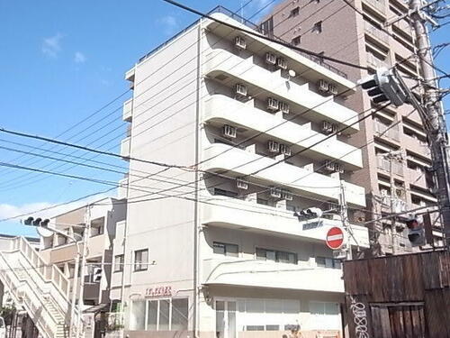 サンホームズ内山 6階建