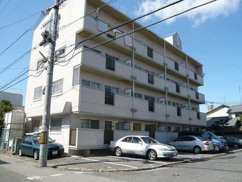 広島県広島市中区江波二本松１丁目 4階建