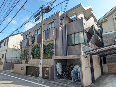 東京都目黒区洗足２丁目 地上3階地下1階建 築24年5ヶ月
