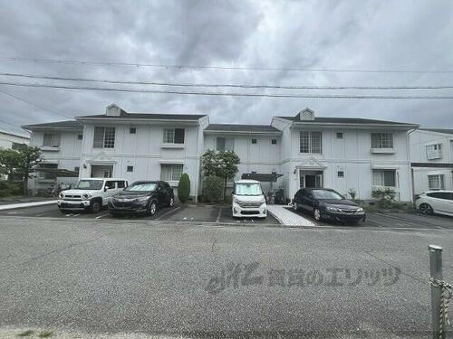 兵庫県伊丹市荒牧３丁目 築36年6ヶ月 2階建