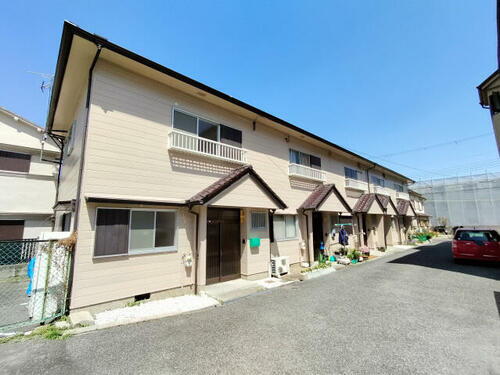 大阪府摂津市千里丘６丁目 2階建
