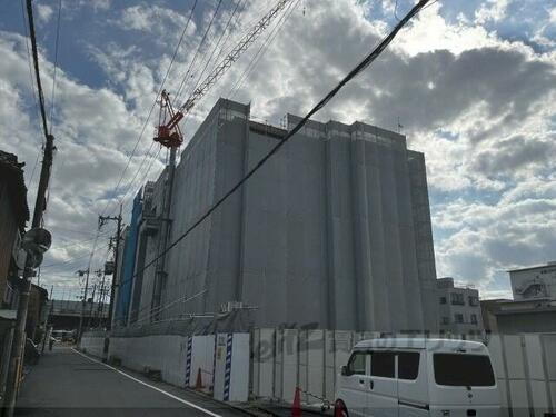 京都府京都市南区東九条南石田町  8階建