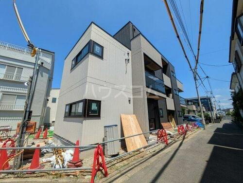 東京都葛飾区高砂７丁目 3階建 