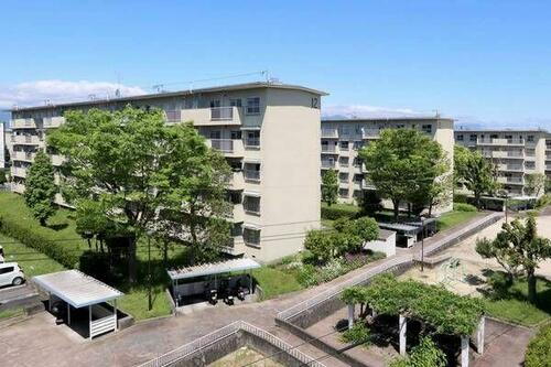 ビレッジハウス笹川３７号棟 2階建