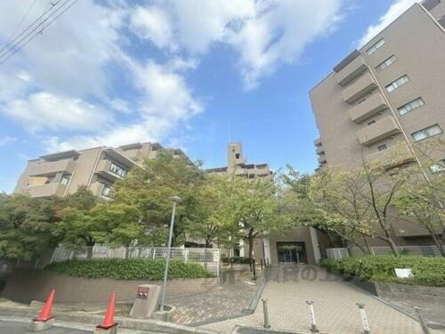 大阪府枚方市田口山３丁目 築27年4ヶ月 13階建