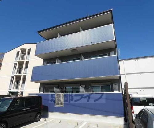 京都府京都市南区東九条南河辺町 築9年7ヶ月 3階建