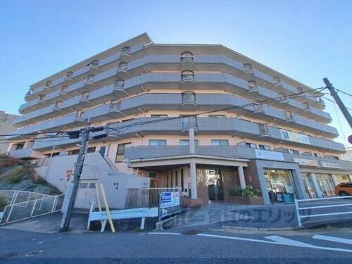 奈良県奈良市富雄元町１丁目 築30年10ヶ月 6階建