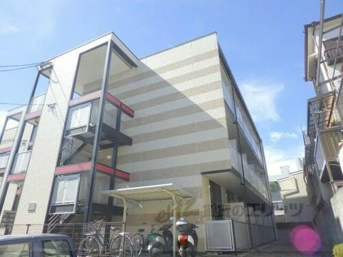 兵庫県尼崎市浜田町５丁目 築18年12ヶ月 3階建