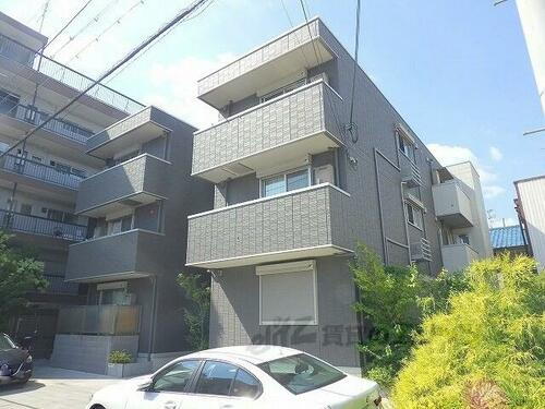 兵庫県尼崎市西難波町１丁目 3階建 築7年9ヶ月